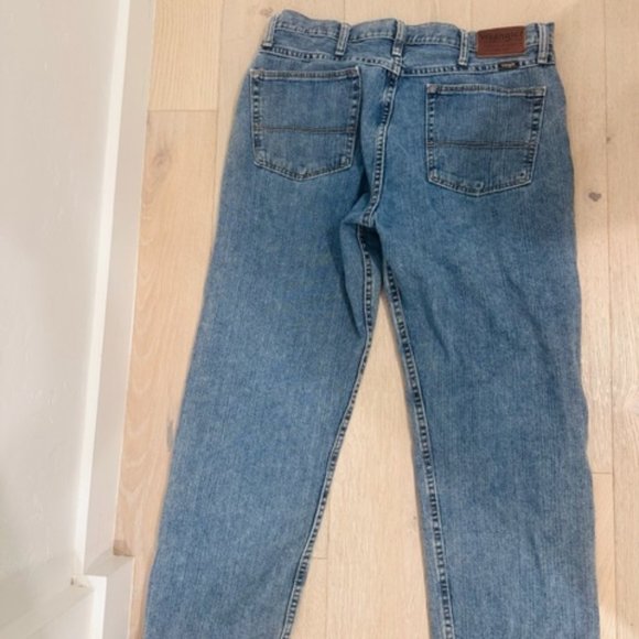 Blue mens wrangler jeans - Picture 3 of 3